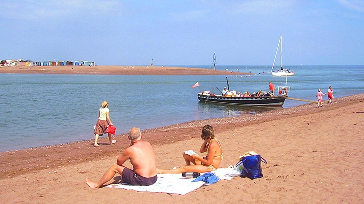 Beautiful Seaside One Bedroom Apartment Shaldon Esterno foto